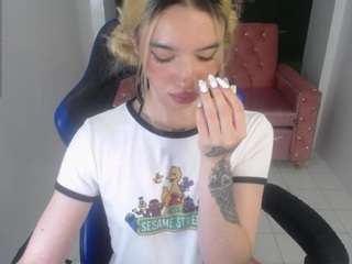 alina-lee-t
