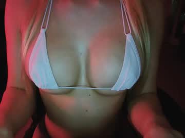cantfitmybra