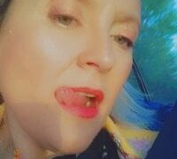 lady_charlyne