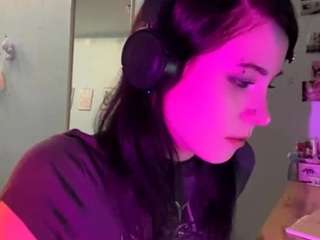 marisaneives