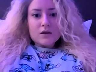 pyjama-titties