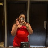 RoyalVibeXO
