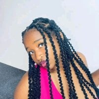 YummyLips19