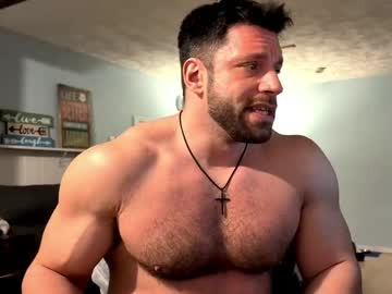 pizza_biceps